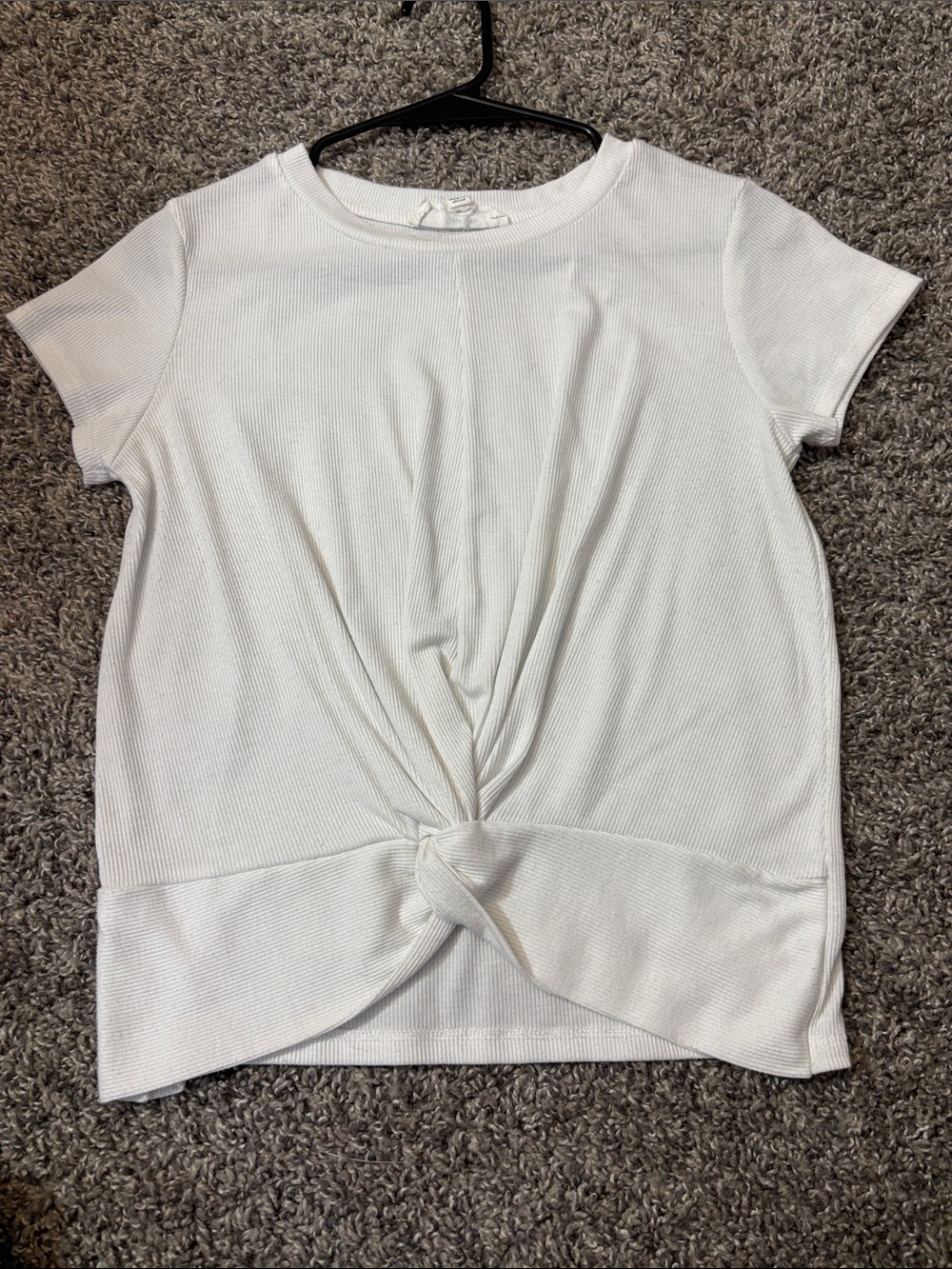 Hippie Rose White Short Sleeve Twist-Knot Top